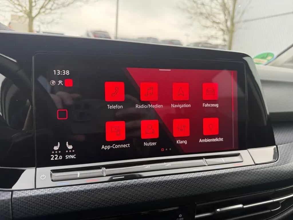 Volkswagen Golf 8 VIII United 2.0 TDI AHK-klappbar Navi ACC 03/2021-photo-30