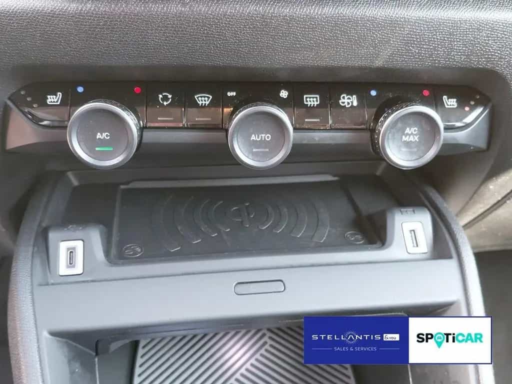 Citroën C4 MAX PureTech 130 EAT8 ACC SITZHZG NAVI 12/2024-photo-14