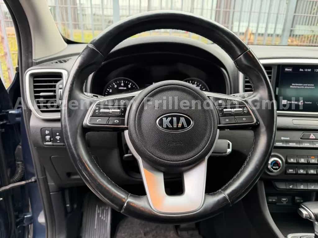 Kia Sportage Black Edition 2WD AUTOMATIK/KAMERA!! 06/2021-photo-16