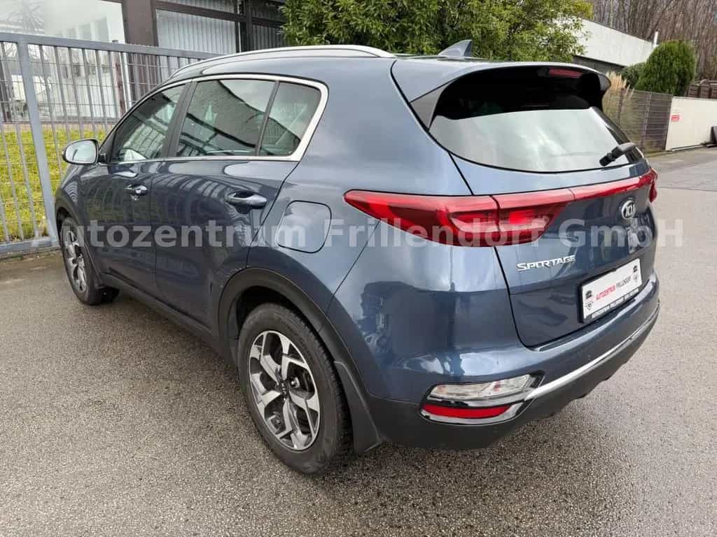 Kia Sportage Black Edition 2WD AUTOMATIK/KAMERA!! 06/2021-photo-3