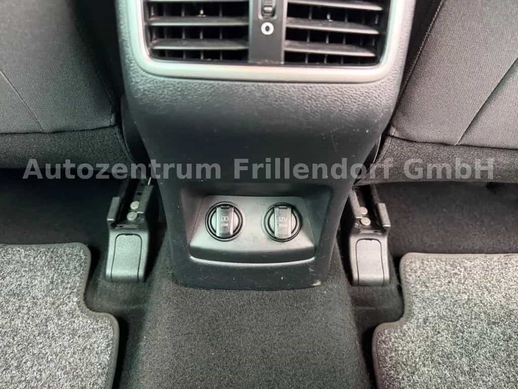 Kia Sportage Black Edition 2WD AUTOMATIK/KAMERA!! 06/2021-photo-8