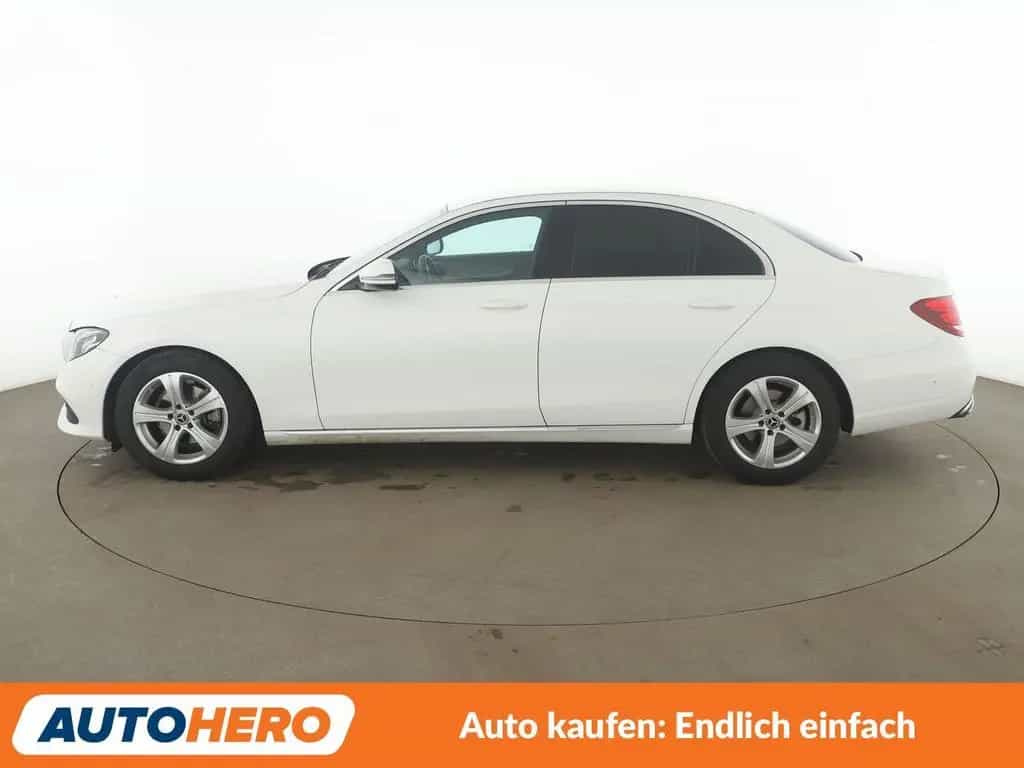 Mercedes-Benz E 200 Avantgarde Aut.*LED*TEMPO*PDC*SHZ*KLIMA* 05/2017-photo-2