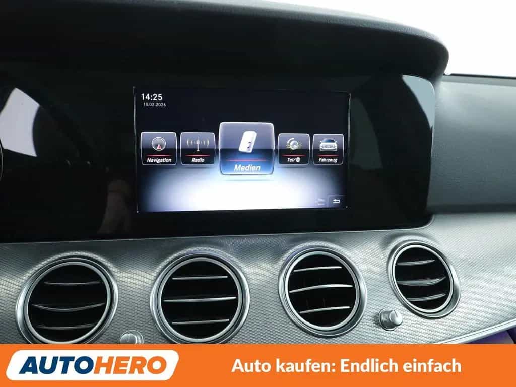 Mercedes-Benz E 200 Avantgarde Aut.*LED*TEMPO*PDC*SHZ*KLIMA* 05/2017-photo-23