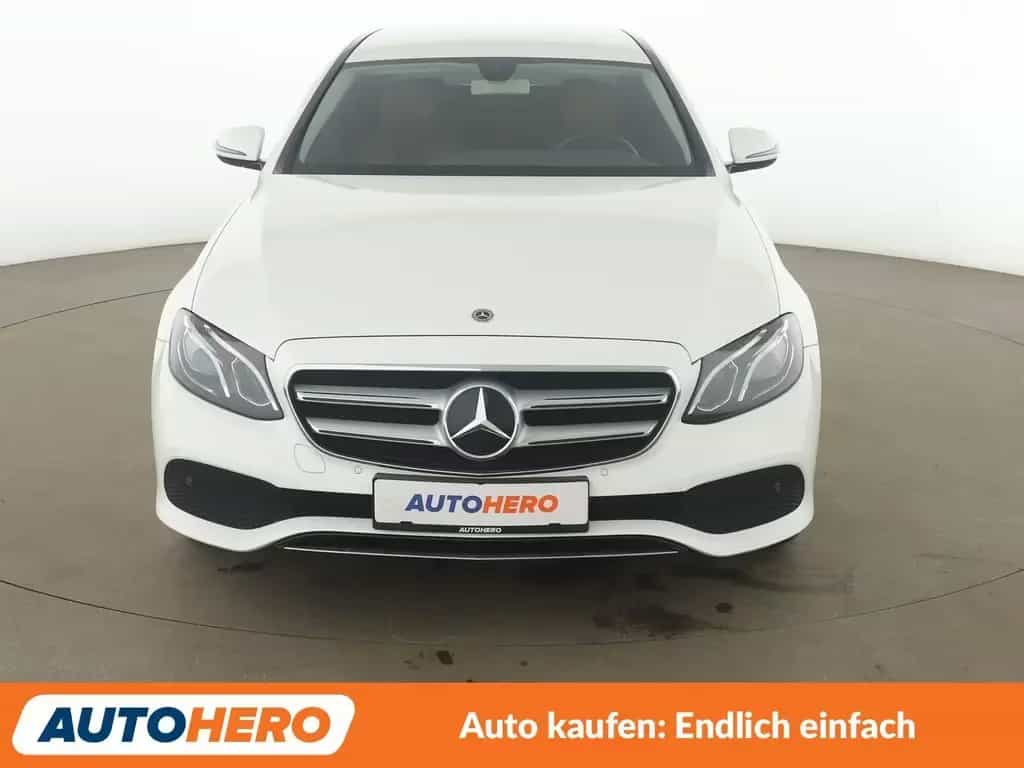 Mercedes-Benz E 200 Avantgarde Aut.*LED*TEMPO*PDC*SHZ*KLIMA* 05/2017-photo-8