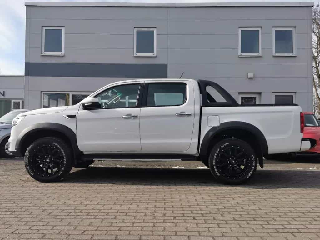 JAC 8 Pro /4x4/AHK-3000kg/20 Zoll A/T / Rollo null-photo-2