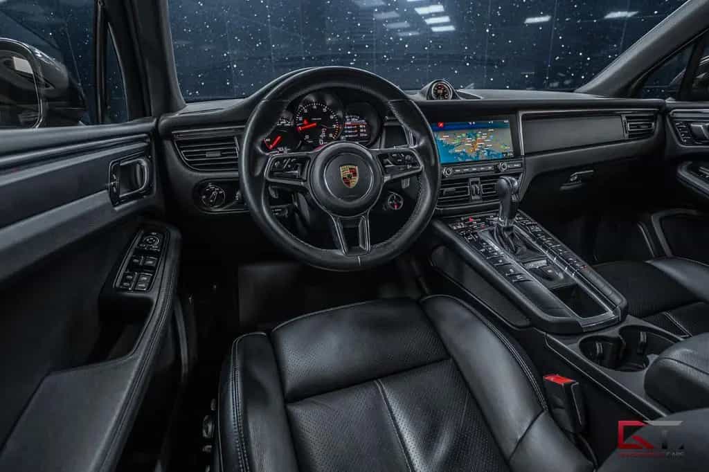 Porsche Macan PDK Pano 21" Sport Chrono 14-way BOSE Tow 12/2018-photo-11