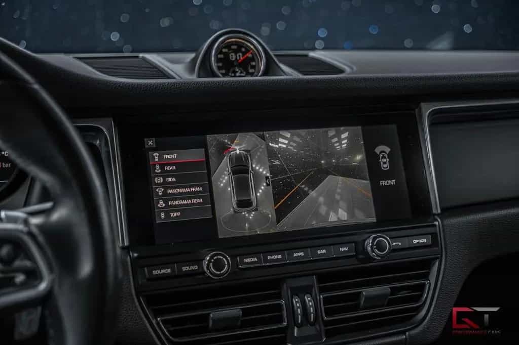 Porsche Macan PDK Pano 21" Sport Chrono 14-way BOSE Tow 12/2018-photo-13