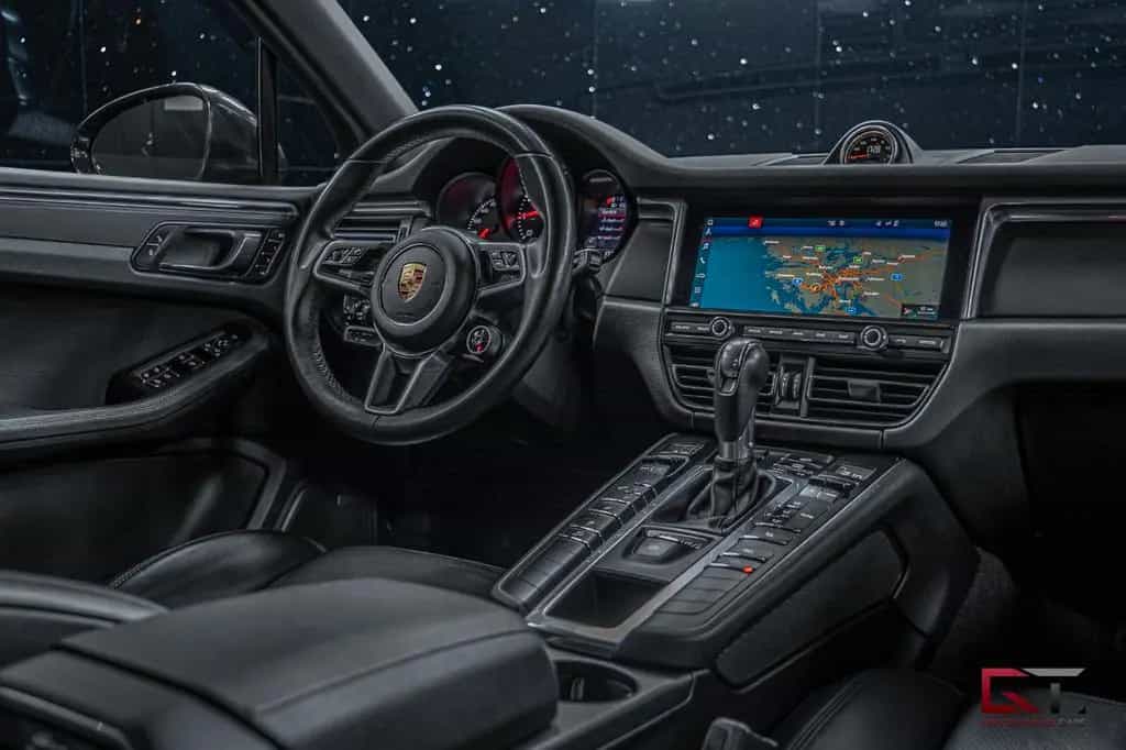 Porsche Macan PDK Pano 21" Sport Chrono 14-way BOSE Tow 12/2018-photo-19