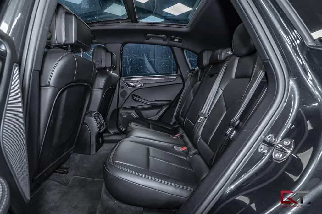 Porsche Macan PDK Pano 21" Sport Chrono 14-way BOSE Tow 12/2018-photo-20