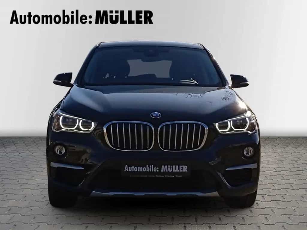 BMW X1 xDrive 20i X-Line*Aut.*AHK*Parkassi.*LED*Sitz 03/2017-photo-2