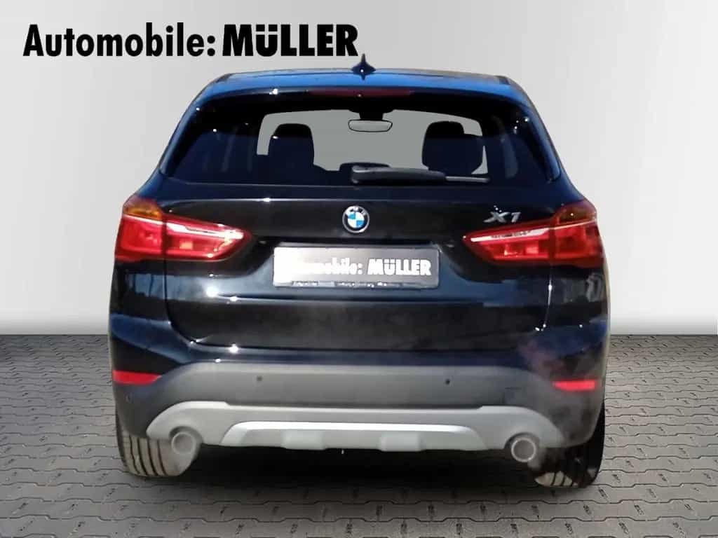 BMW X1 xDrive 20i X-Line*Aut.*AHK*Parkassi.*LED*Sitz 03/2017-photo-4