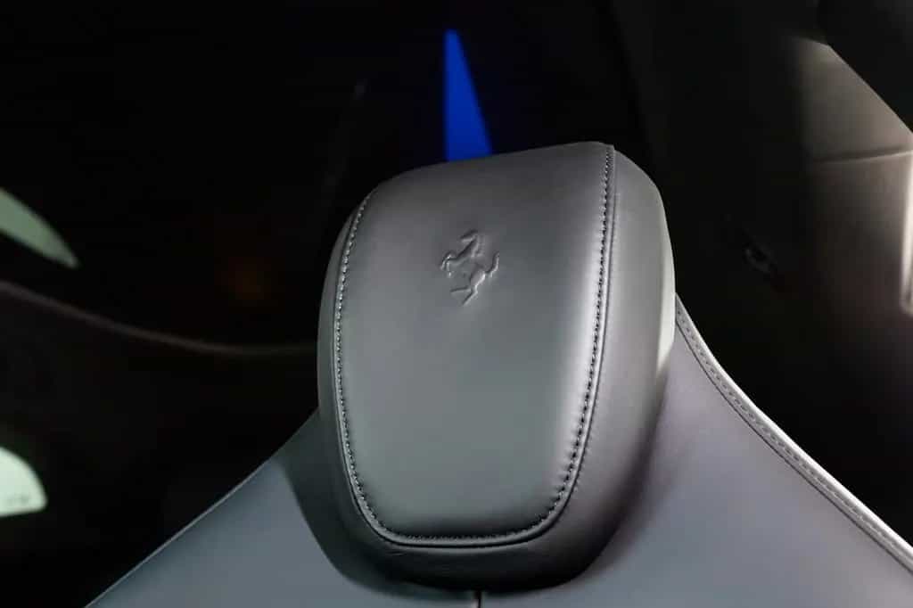 Ferrari Purosangue V12 DCT - Blu Corsa, Visual Carbon 07/2024-photo-13