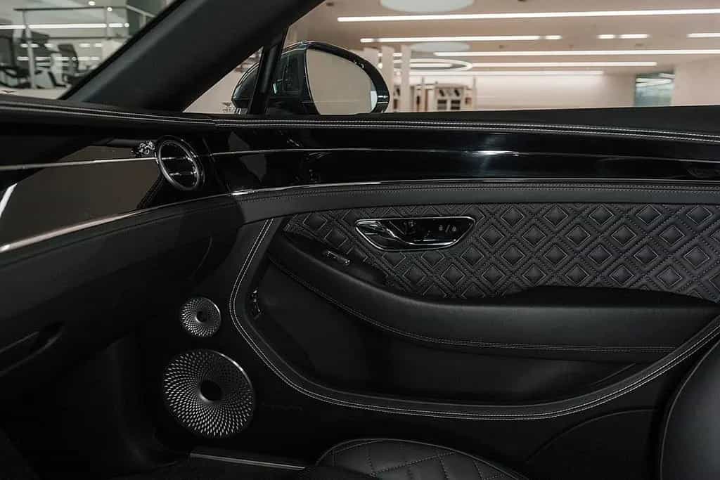 Bentley Continental GTC 08/2020-photo-15