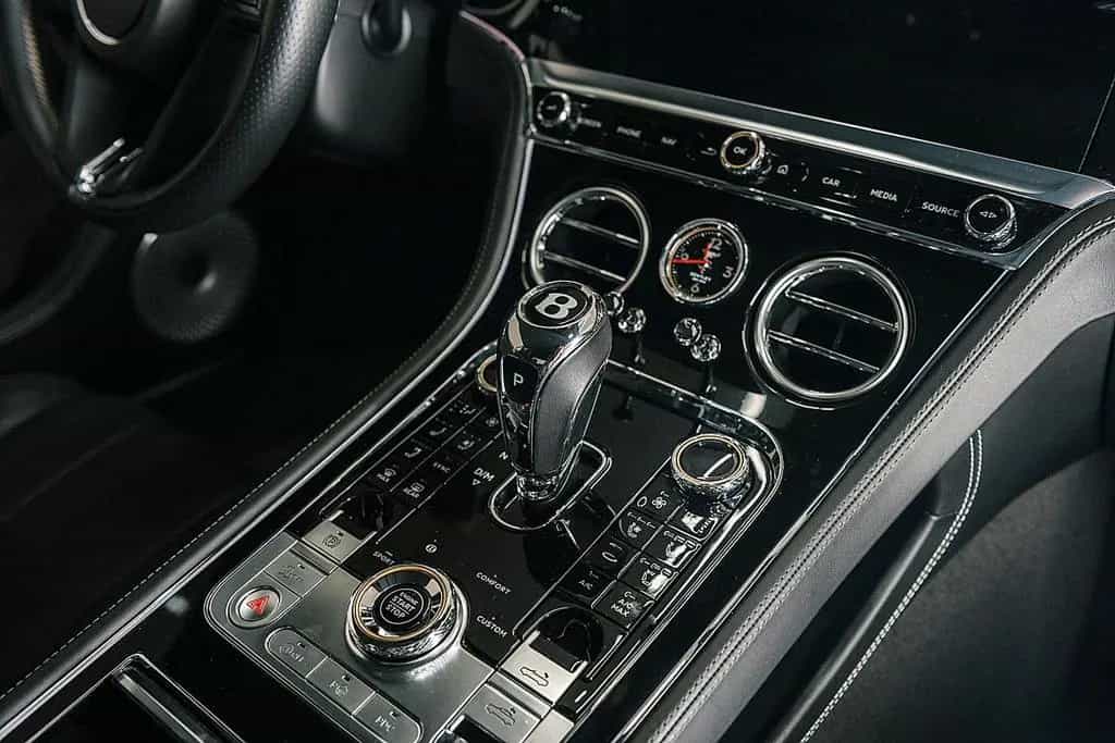 Bentley Continental GTC 08/2020-photo-21