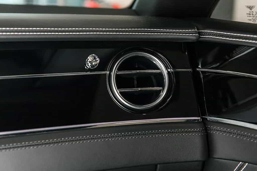 Bentley Continental GTC 08/2020-photo-26