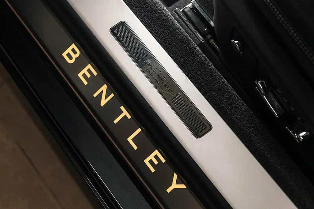 Bentley Continental GTC 08/2020-photo-27