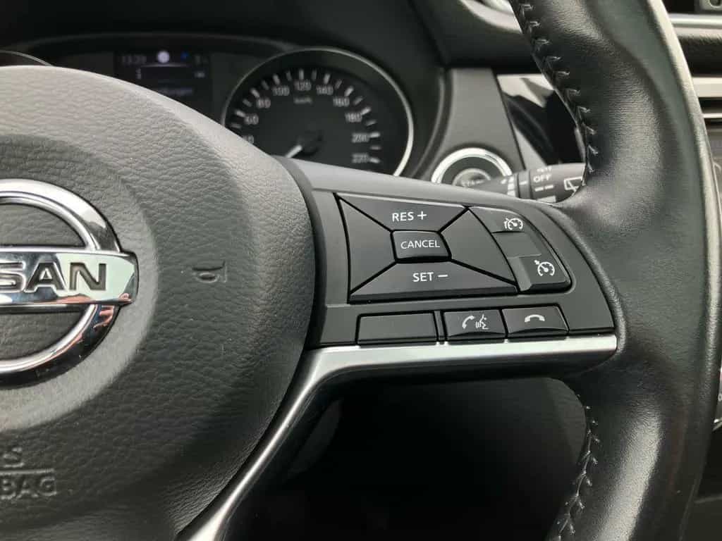 Nissan Qashqai 1.6TSI LED.NAV.PANO.AMBIENTE.KAM.LaneA.S 06/2018-photo-27