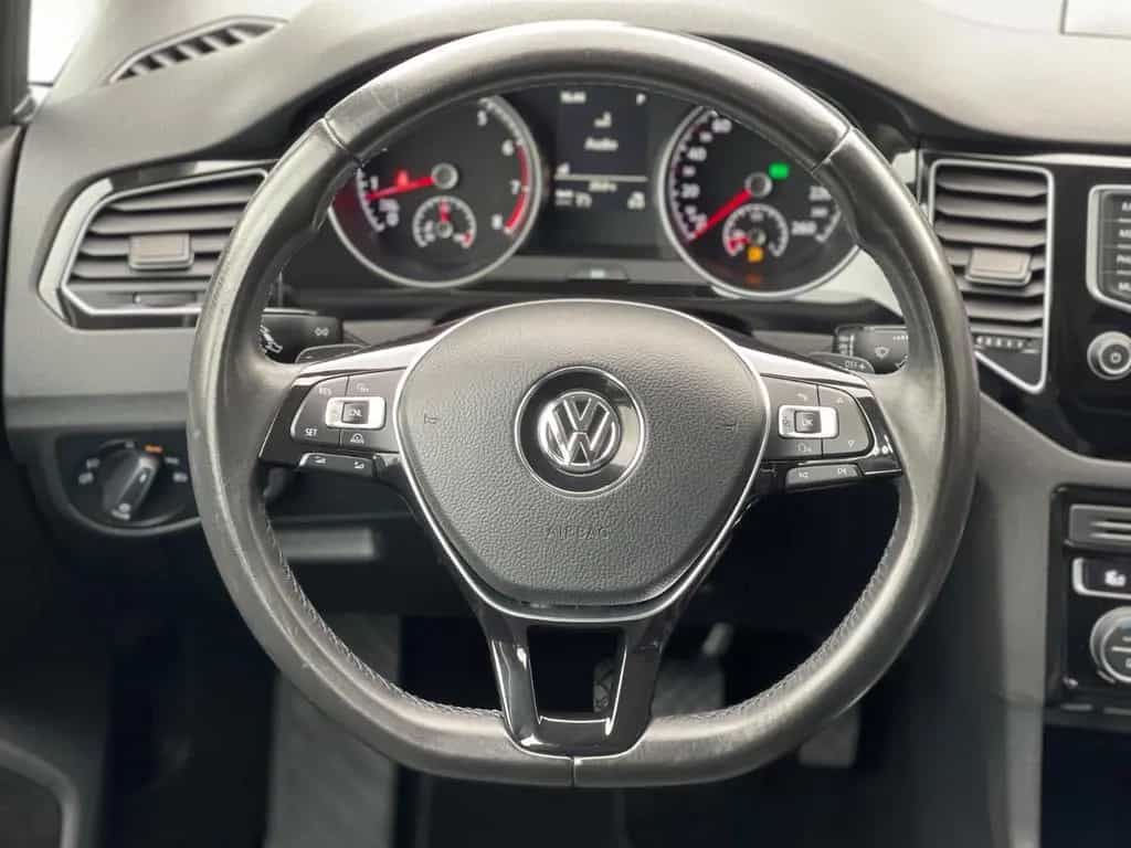 Volkswagen Golf Sportsvan VII Highline DSG Kamera AHK SHZ 05/2014-photo-9