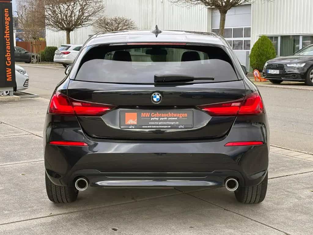 BMW 120 d Steptronic Sport-Line LED SHZ TEMP NAV PDC 02/2022-photo-10