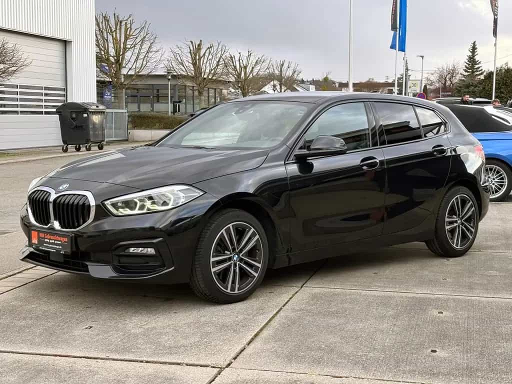 BMW 120 d Steptronic Sport-Line LED SHZ TEMP NAV PDC 02/2022-photo-3