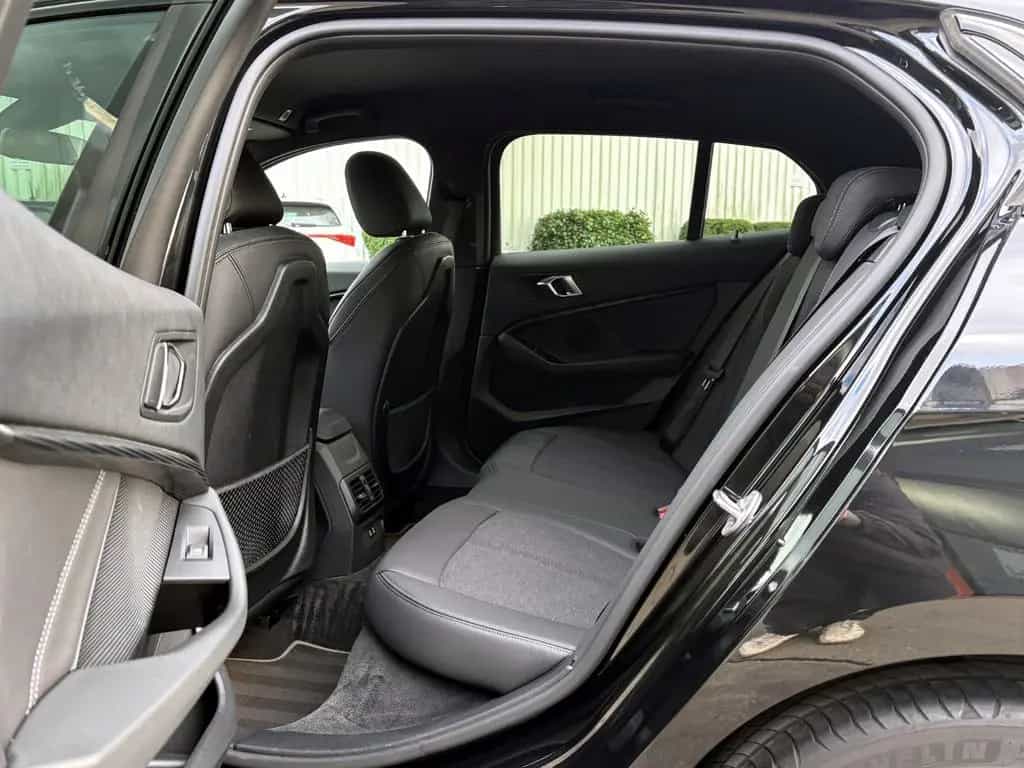 BMW 120 d Steptronic Sport-Line LED SHZ TEMP NAV PDC 02/2022-photo-6