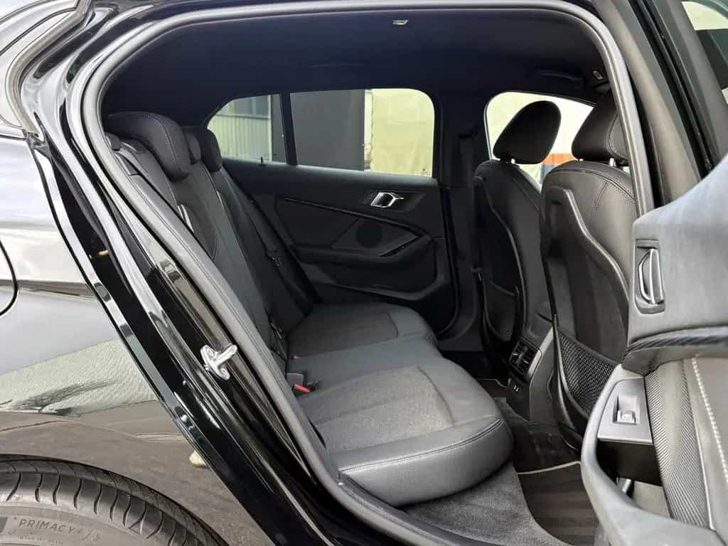 BMW 120 d Steptronic Sport-Line LED SHZ TEMP NAV PDC 02/2022-photo-7