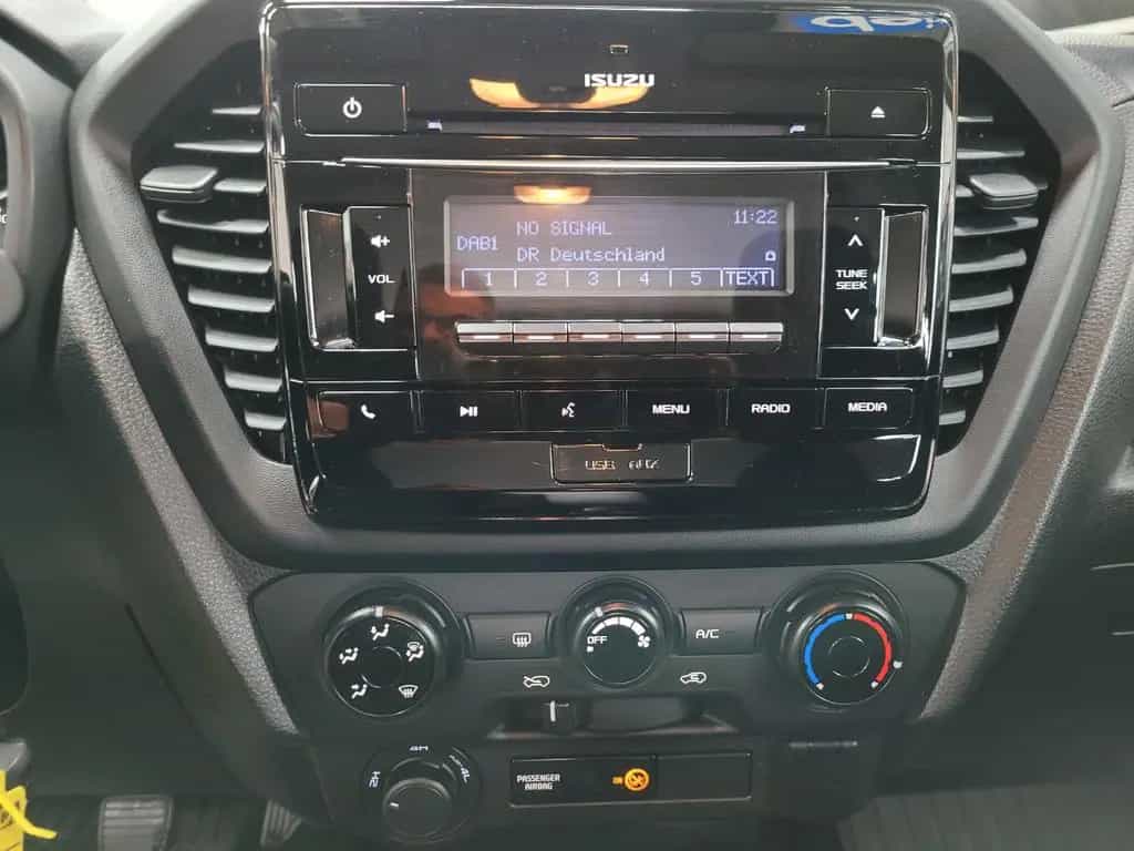 Isuzu D-Max Double Cab 4WD L*MountainTop* 06/2024-photo-9