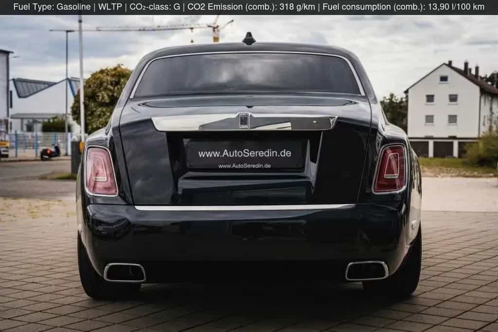 Rolls-Royce Phantom EWB+4-SEATS+BESPOKE+SHOOTING STAR+FOOT R null-photo-3