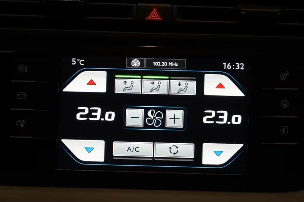 Citroën Grand C4 Picasso / SpaceTourer Grand C4 Picasso 1.Hand*7Sitzer*Scheckheft* 11/2015-photo-28