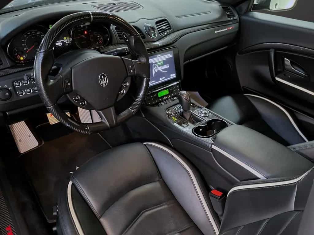 Maserati Granturismo MC 08/2020-photo-13