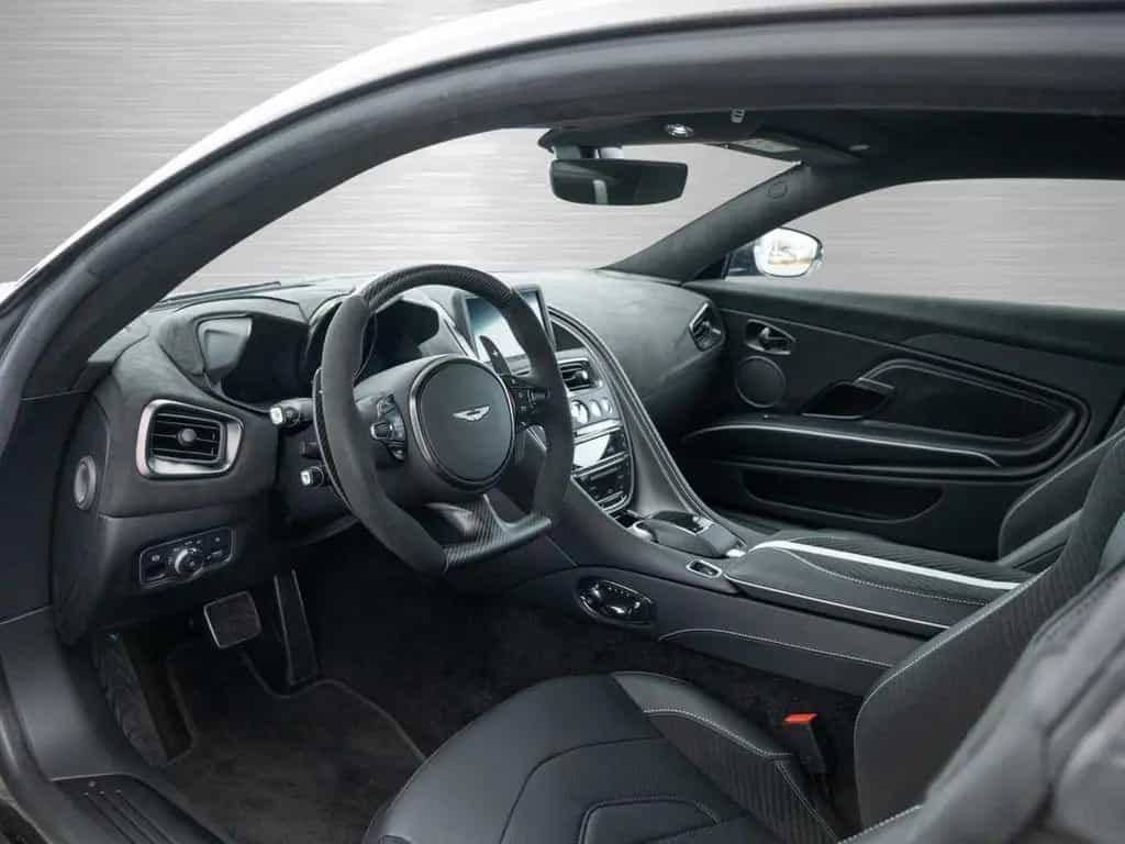 Aston Martin DBS 770 Ultimate 02/2024-photo-2