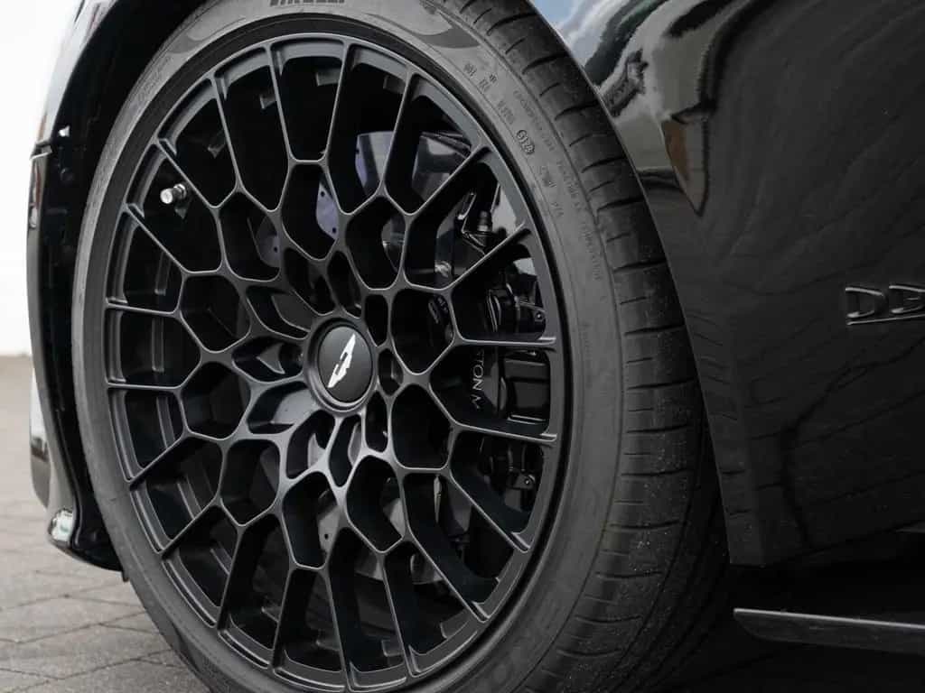 Aston Martin DBS 770 Ultimate 02/2024-photo-40