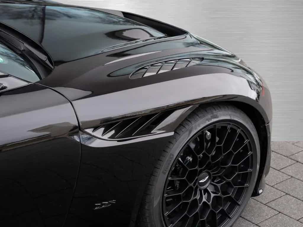 Aston Martin DBS 770 Ultimate 02/2024-photo-8