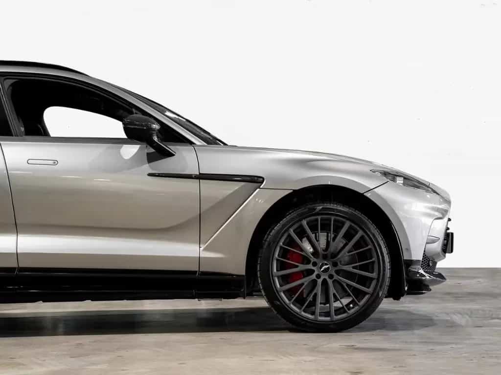 Aston Martin DBX 707 Aston Martin Hamburg 08/2024-photo-17