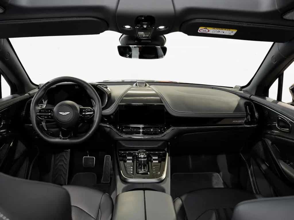 Aston Martin DBX 707 Aston Martin Hamburg 08/2024-photo-25