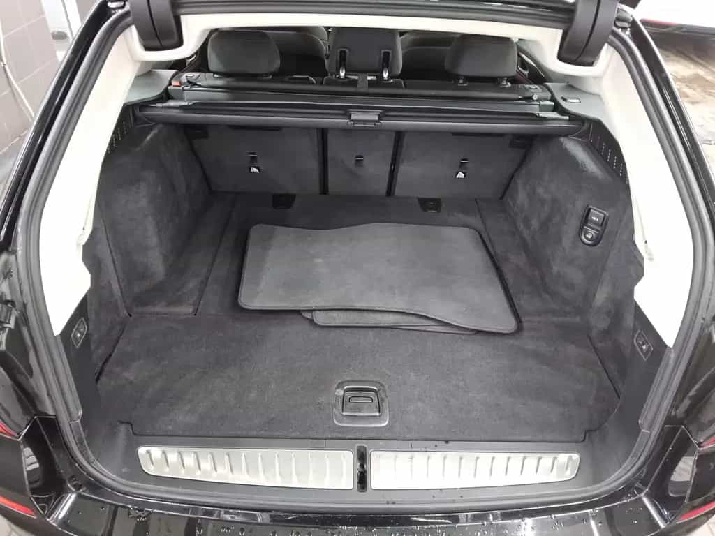 BMW 520 dA Touring Sport-Line Navi LED Kamera Ahk 08/2019-photo-10