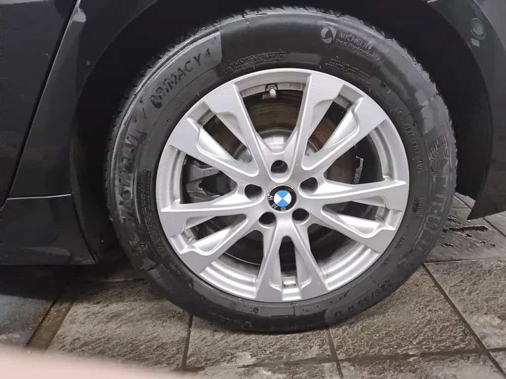 BMW 520 dA Touring Sport-Line Navi LED Kamera Ahk 08/2019-photo-9