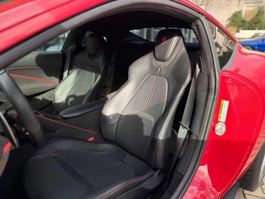 Ferrari Roma Acc Magnetic-Ride 360° Vollfolierung mit XP 03/2024-photo-9