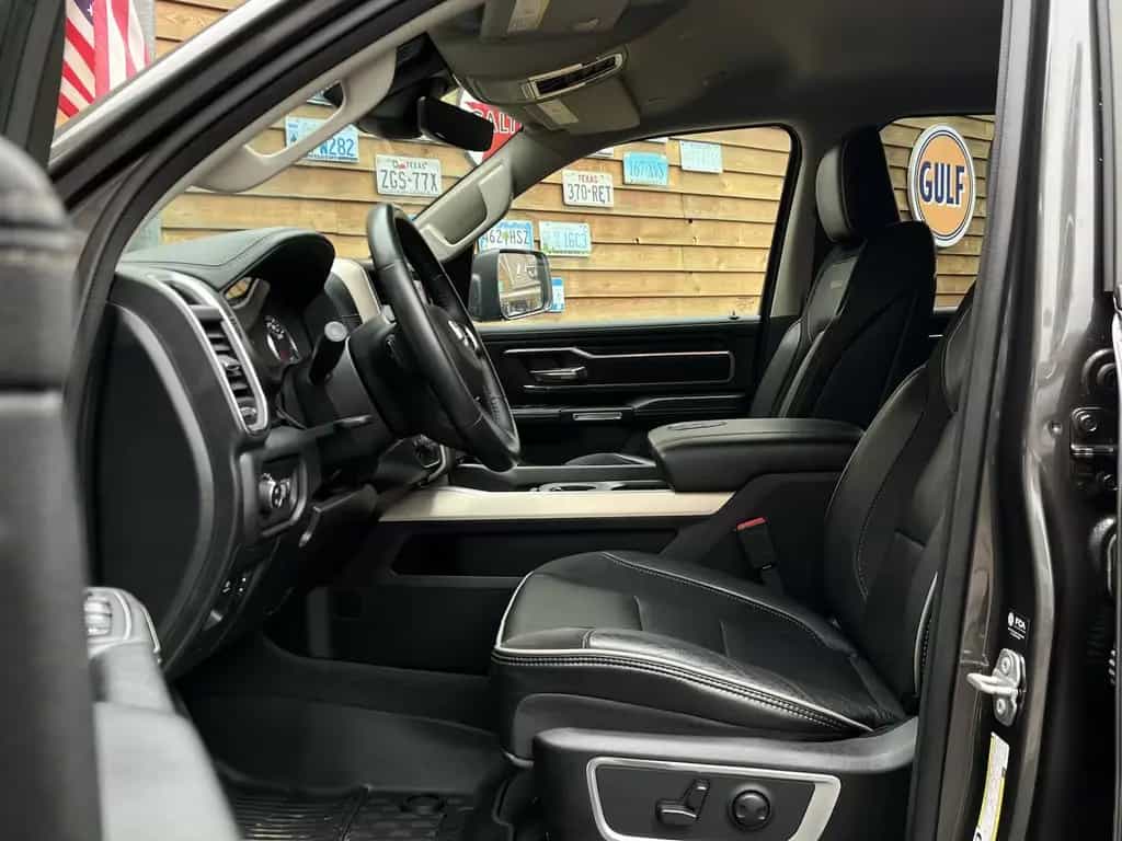 Dodge RAM 1500 Laramie 5.7L AHK Memory 4x4 Alpine 08/2022-photo-17