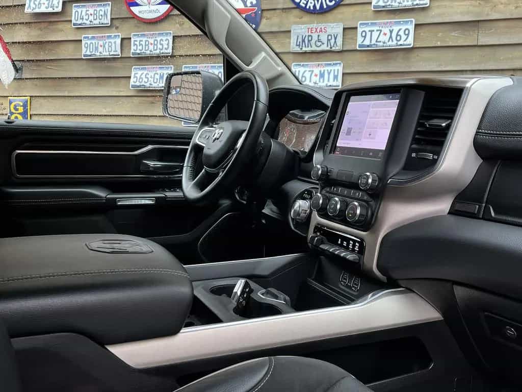 Dodge RAM 1500 Laramie 5.7L AHK Memory 4x4 Alpine 08/2022-photo-27