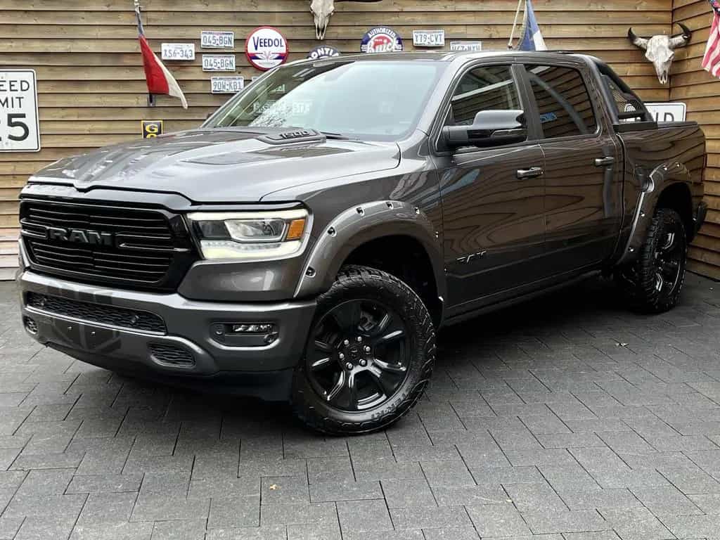 Dodge RAM 1500 Laramie 5.7L AHK Memory 4x4 Alpine 08/2022-photo-4