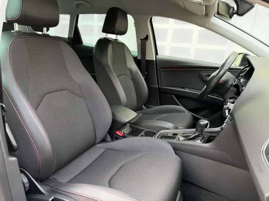 Seat Leon ST FR Automatik *beats*Navi* 07/2020-photo-3