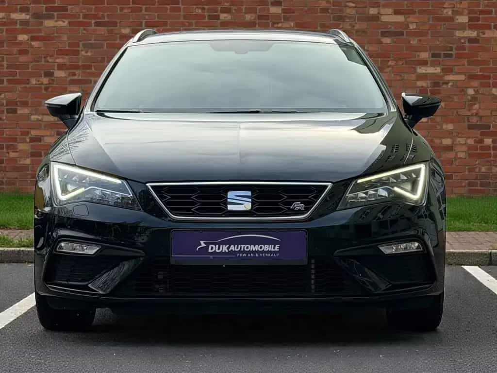 Seat Leon ST FR Automatik *beats*Navi* 07/2020-photo-32