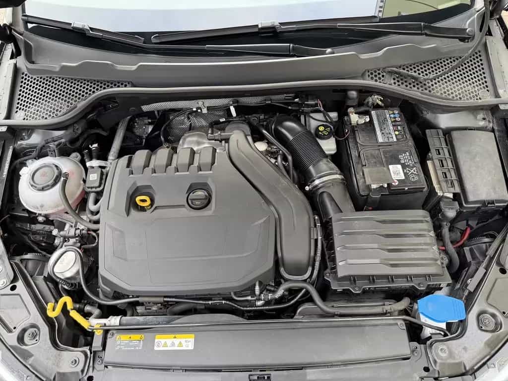 Seat Leon ST FR Automatik *beats*Navi* 07/2020-photo-33
