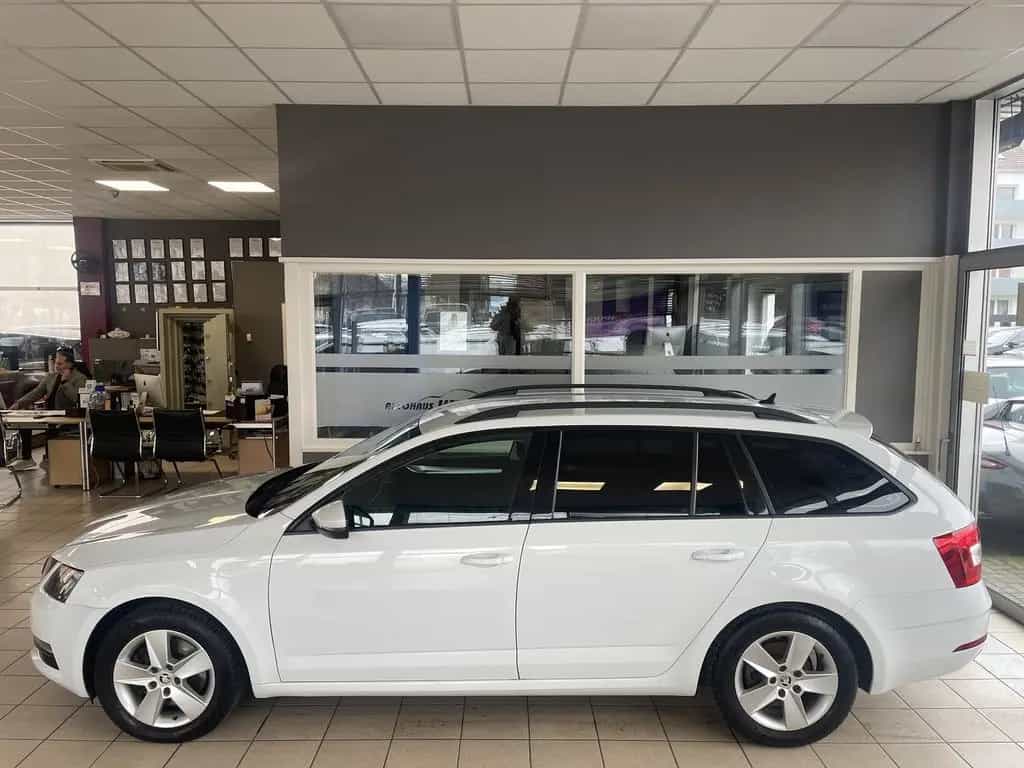 Skoda Octavia Combi 2.0 TFSI Automatik LED 1. Hand PDC 10/2018-photo-0