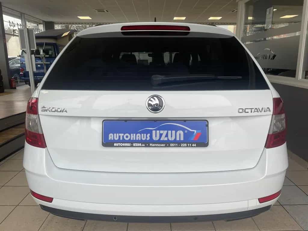 Skoda Octavia Combi 2.0 TFSI Automatik LED 1. Hand PDC 10/2018-photo-6