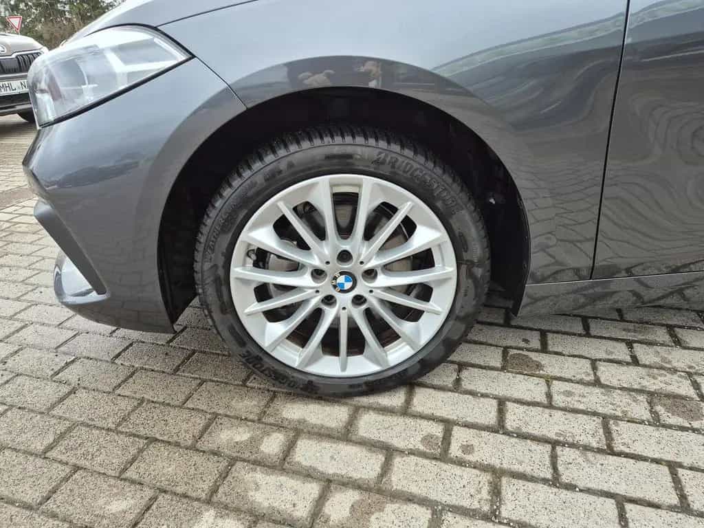 BMW 1 Series 116 1 Limousine 116 i Advantage Automatik Einpar 05/2021-photo-2