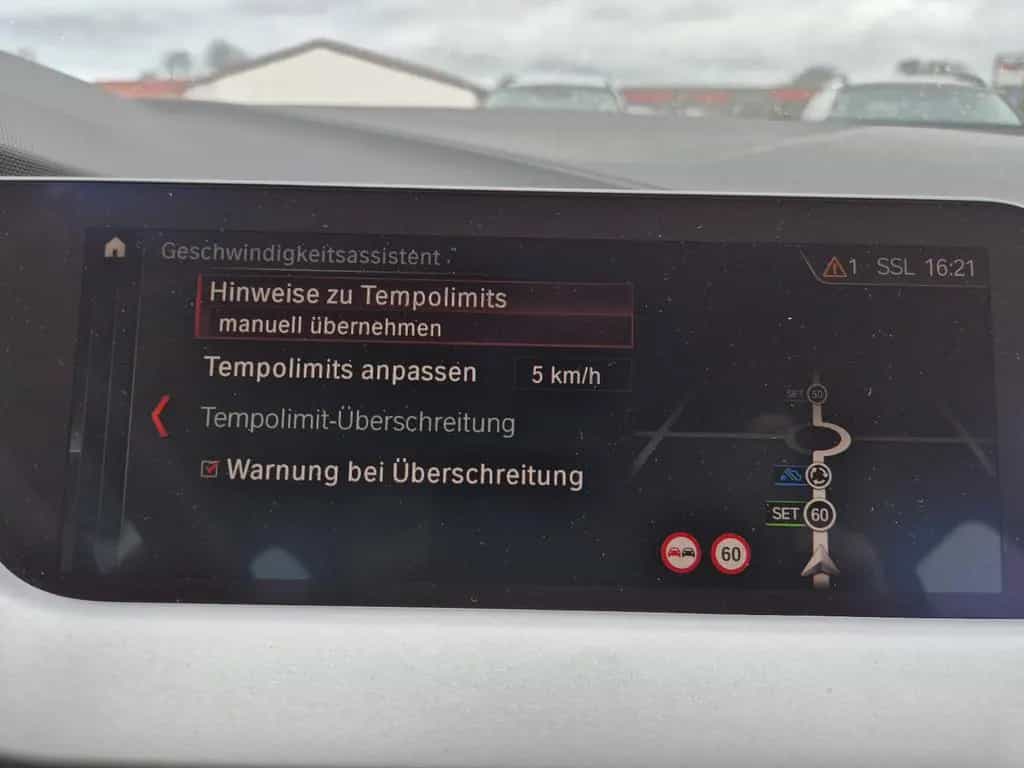 BMW 1 Series 116 1 Limousine 116 i Advantage Automatik Einpar 05/2021-photo-24