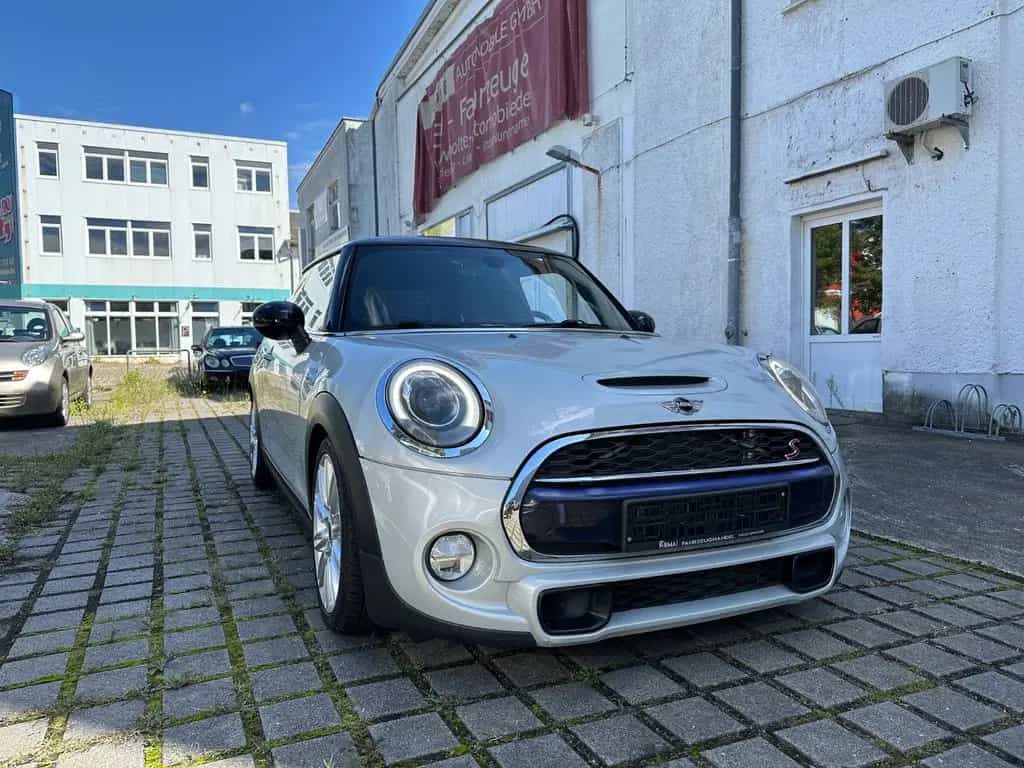 MINI Cooper S Cooper S 05/2016-photo-2
