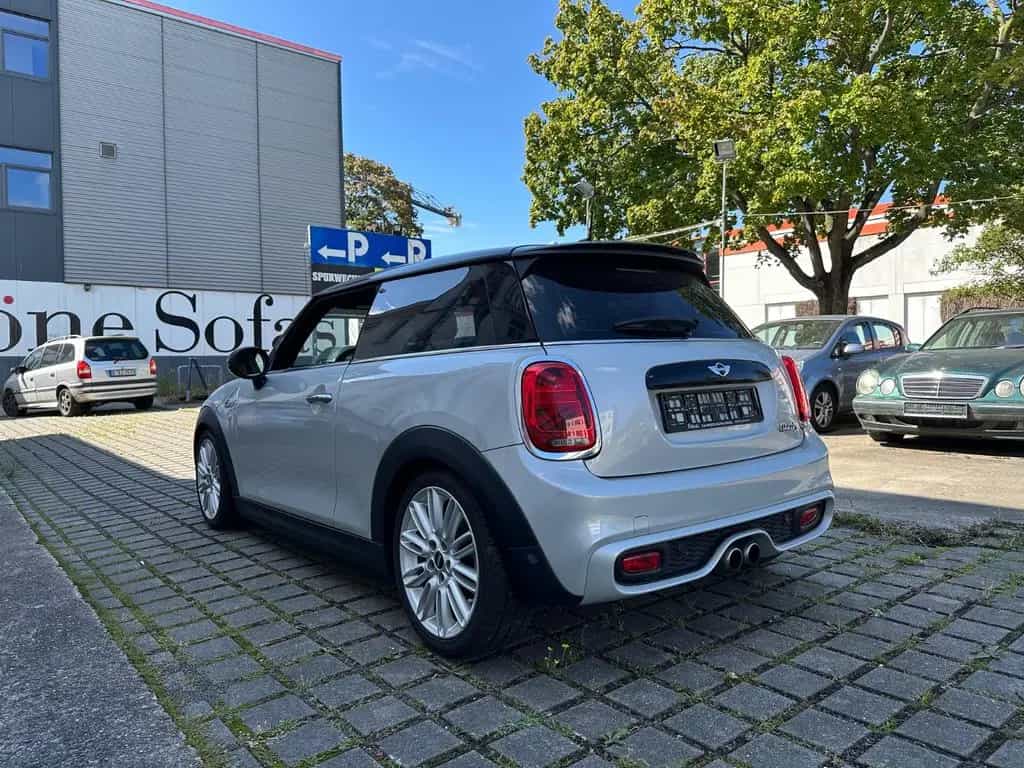 MINI Cooper S Cooper S 05/2016-photo-3